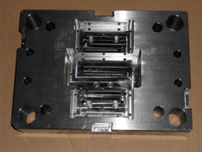 埇桥精密塑料模-06